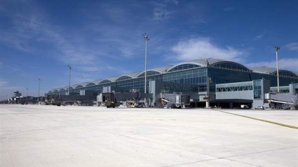 Los aeropuertos de Alicante y Valencia baten sus récords
